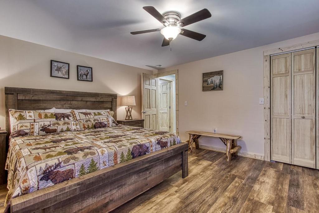 Whispering Winds, Hot Tub, Game Room, Wifi, 1089 Free Tickets Each Paid Day, Dollywood And More Gatlinburg Eksteriør bilde