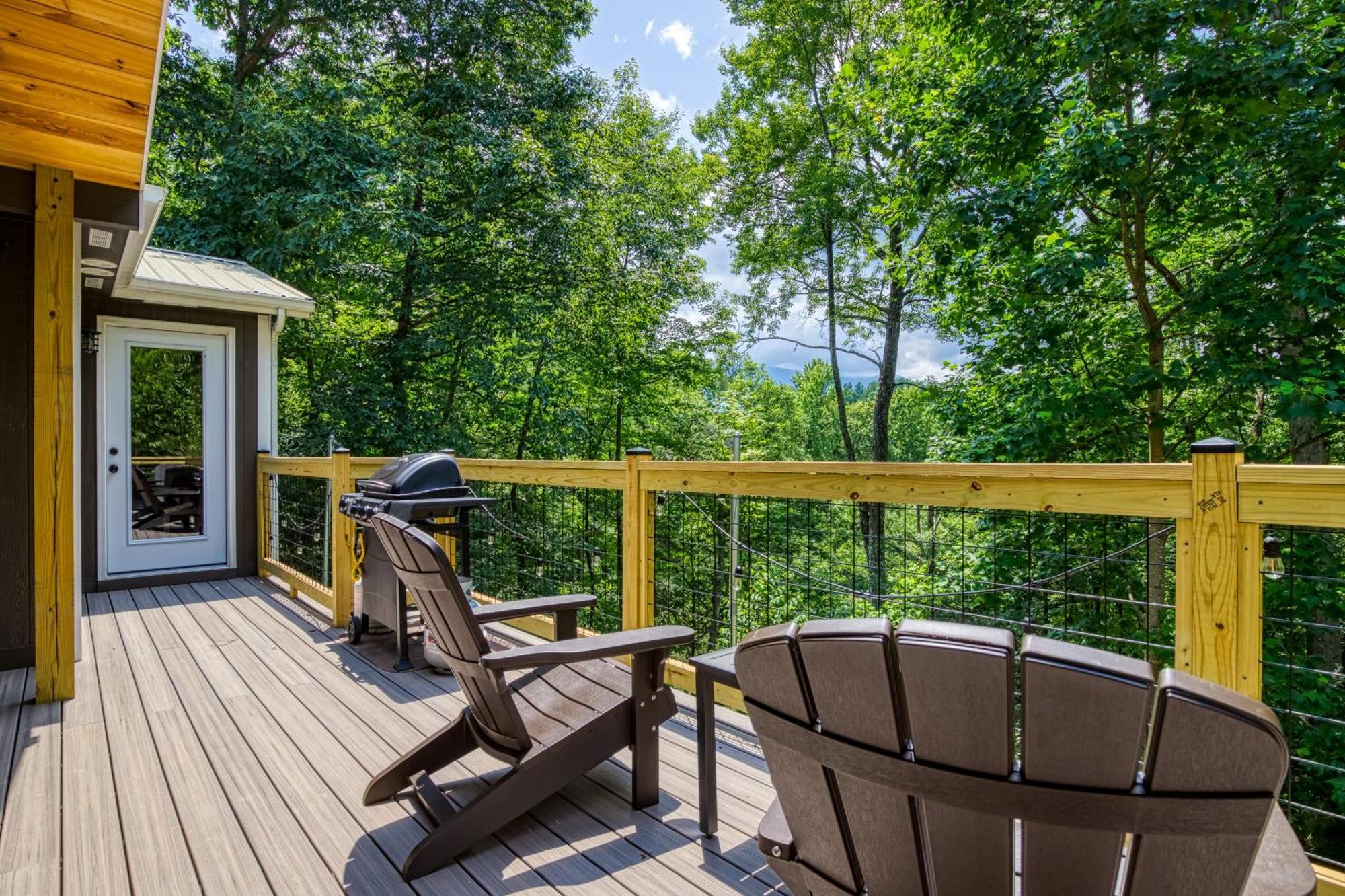 Whispering Winds, Hot Tub, Game Room, Wifi, 1089 Free Tickets Each Paid Day, Dollywood And More Gatlinburg Eksteriør bilde