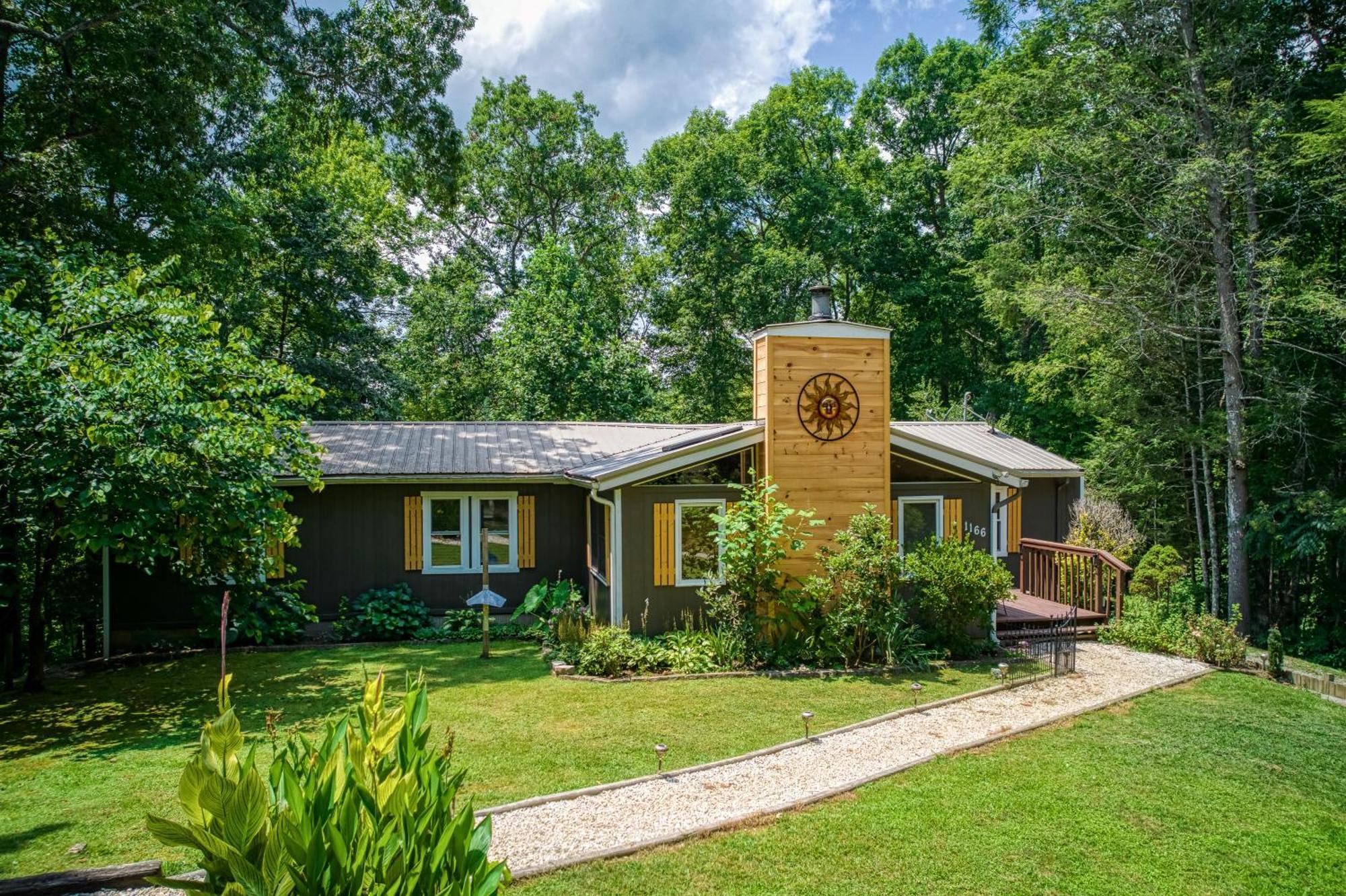 Whispering Winds, Hot Tub, Game Room, Wifi, 1089 Free Tickets Each Paid Day, Dollywood And More Gatlinburg Eksteriør bilde