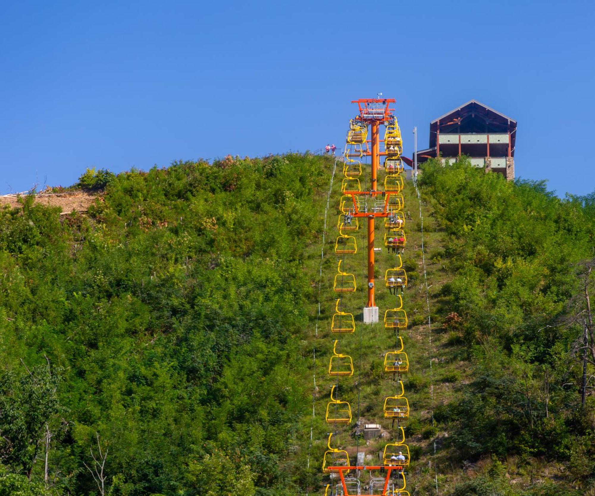 Whispering Winds, Hot Tub, Game Room, Wifi, 1089 Free Tickets Each Paid Day, Dollywood And More Gatlinburg Eksteriør bilde
